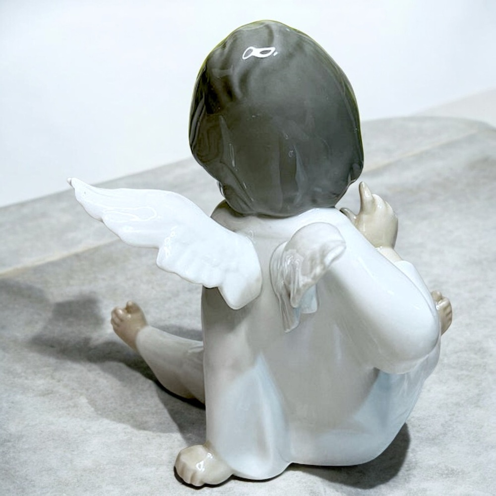 Retired Lladró Cherub Wondering Angel #4962 - Picture 7 of 16